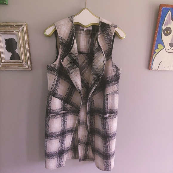 BCBGeneration Long Plaid Vest Size Small - Picture 7 of 16